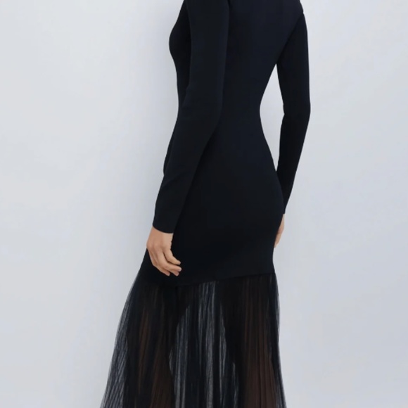 Black Knit Gwendolyn Maxi Dress Size Small - Picture 2 of 3